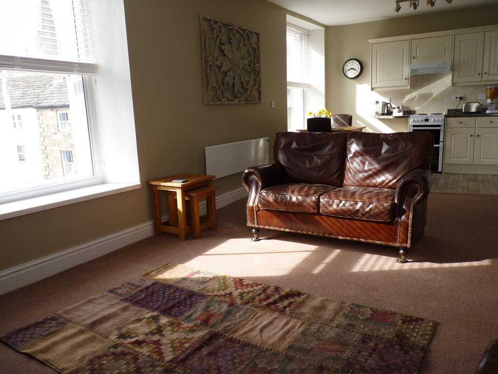 Town View Alston Apartment Room photo